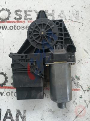 05076625 volkswagen passat B5 sağ arka kapı cam motoru