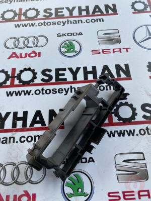 5Q0937503F skoda kamiq 2021 park sensörü beyni bağlantı braketi