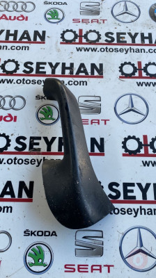 1K0868040A vw jetta golf 5 sağ ön kapı iç çekme kolu kaplaması