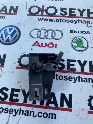 1K1823633 volkswagen tiguan golf 5 6 2012 kaput açma kolu yuvası