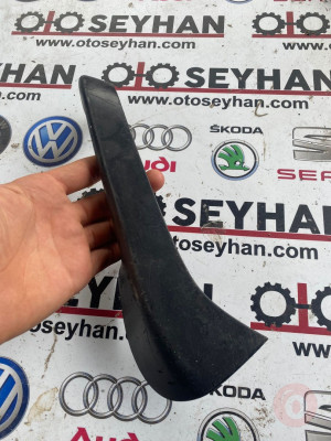 1K4686056A vw jetta golf 5 sağ arka kapı iç çekme kolu kaplaması