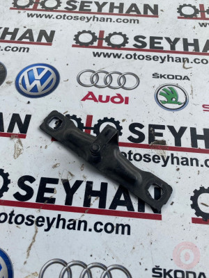 8V0827507H skoda kamiq A3 2021 bagaj kilit karşılığı