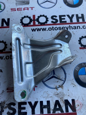 1K1858765 volkswagen jetta 2008 göğüs bağlantı demiri