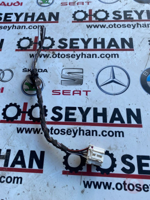 4F0937733E volkswagen audi seat skoda 2015 tesisat fiş soketi beyaz