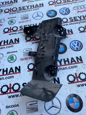 5Q1864775A audi A3 golf 7 ayak dinlendirme braketi