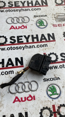 8K0972701 volkswagen audi seat skoda tesisat fiş soketi