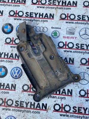 09114140 opel corsa C akü alt yuvası tablası braketi