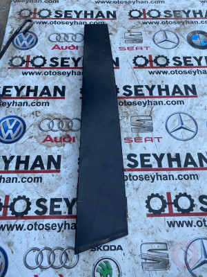 1K4837901A volkswagen golf 5 sol ön kapı dış direk kaplaması