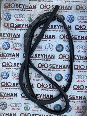 2K0837911D volkswagen caddy 2008 sol ön kapı lastiği fitili