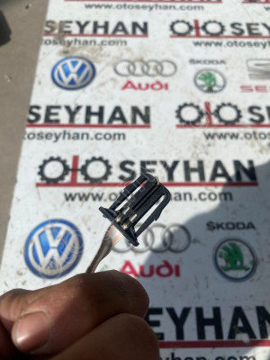 3C0972702 volkswagen passat B7 tavan tesisatı fiş soketi