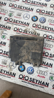 5WA907318 vw golf 8 hibrit gerilim konvertörü üst kapağı