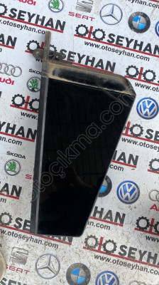 5NA845214 vw tiguan sağ arka kapı kelebek camı