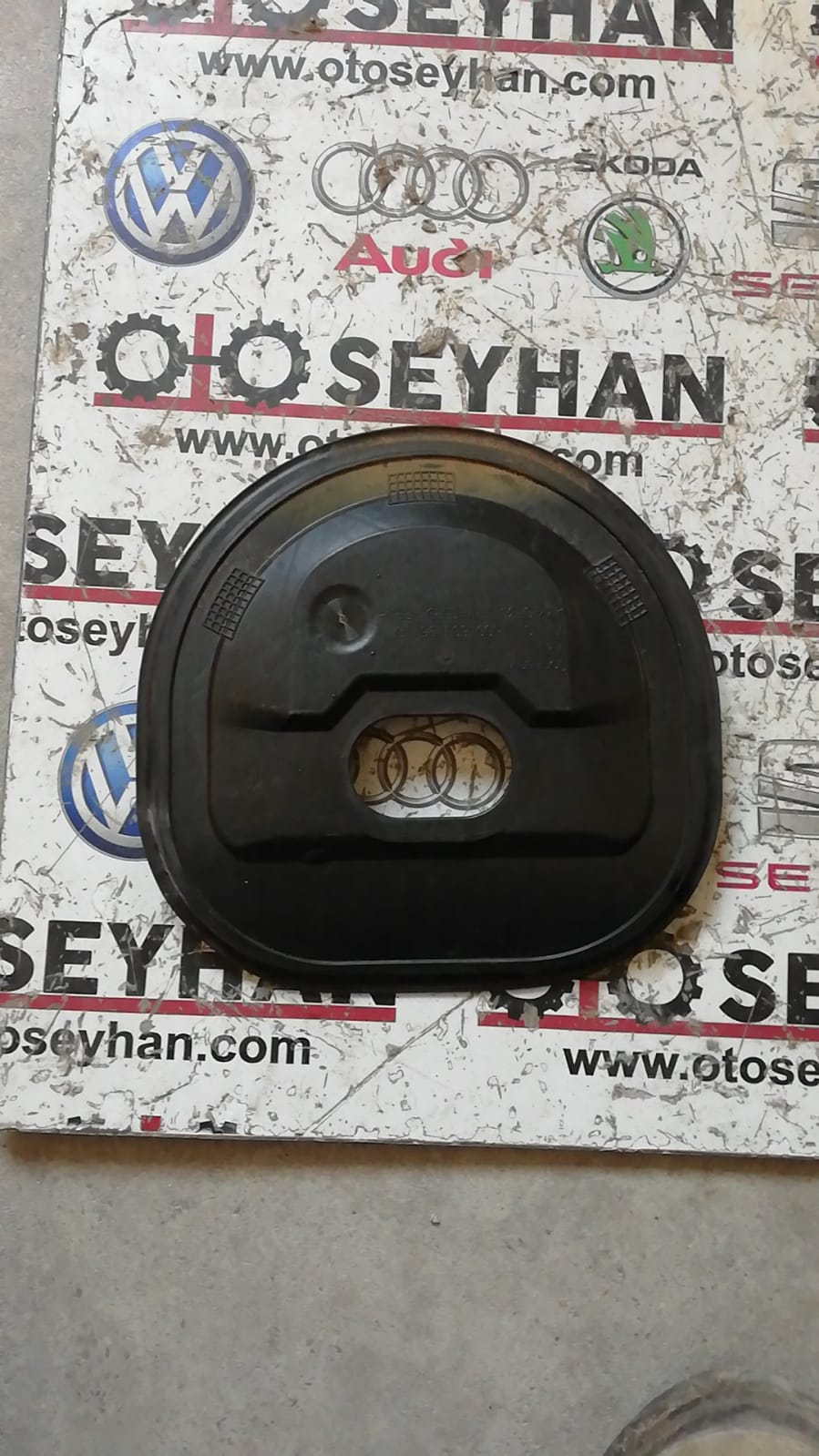 5Q0803961 D Golf 8 2022 Depo yakıt şamandırası üst kapağı