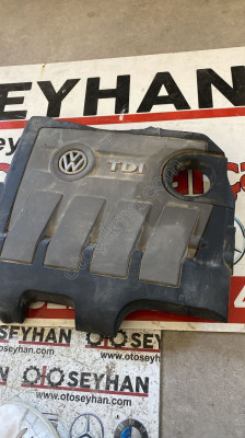 03l103925AR 2014 vw jetta motor üst koruma kapağı