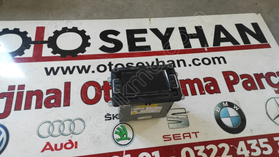 5K0035190D Volkswagen Jetta teyp navigasyon radyo ekranı