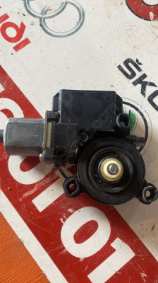 0130822532 vw polo sol arka kapı cam motoru