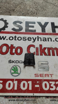 13240696 Opel Corsa D arka koltuk menteşe kapağı