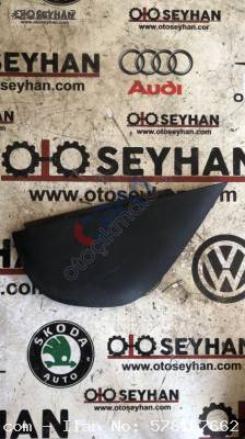 5K0858248D Volkswagen Golf 6 göğüs sağ yan kaplaması