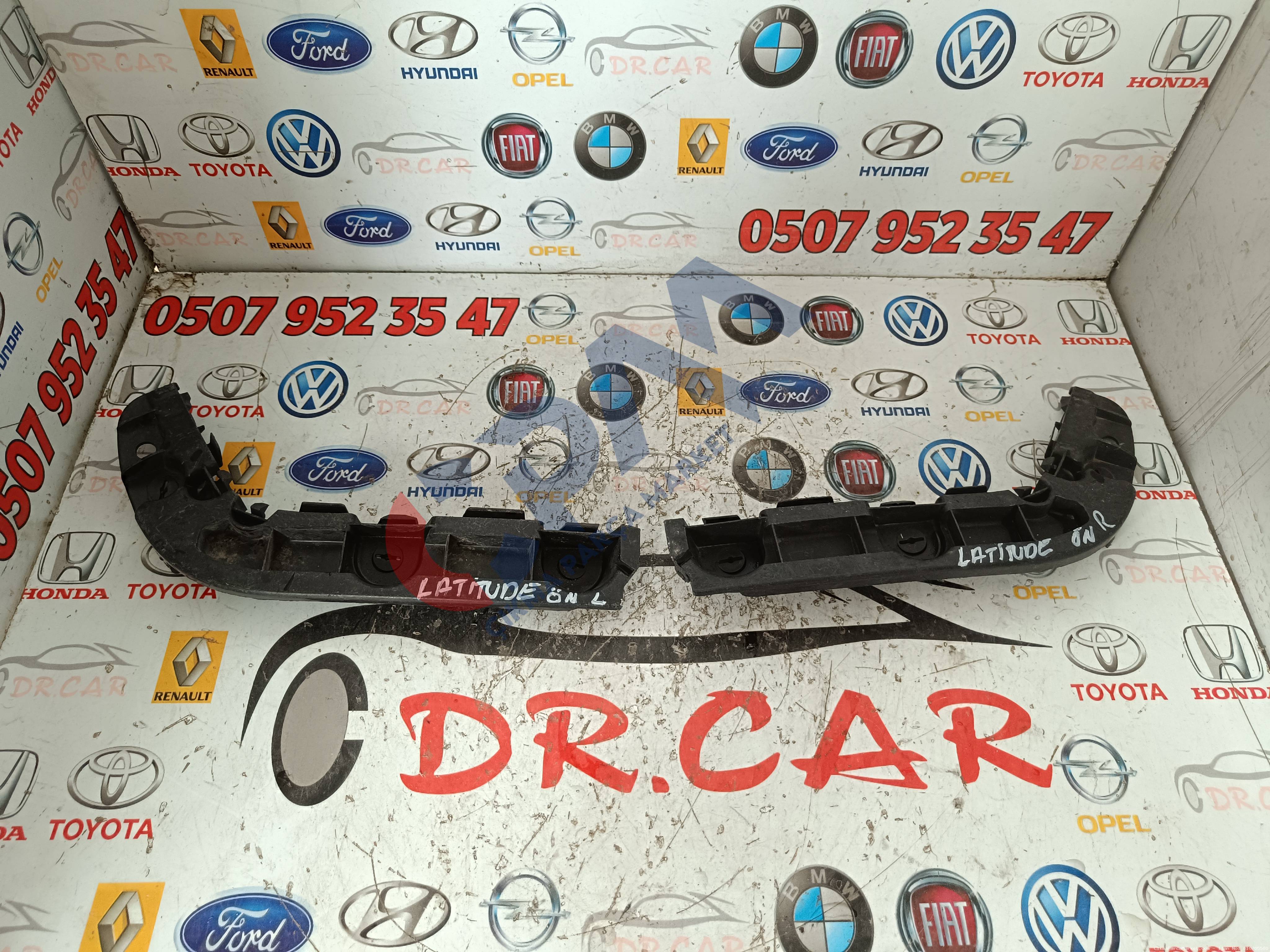 Renault Latitude Sağ & Sol Tampon Braketi 622200008R